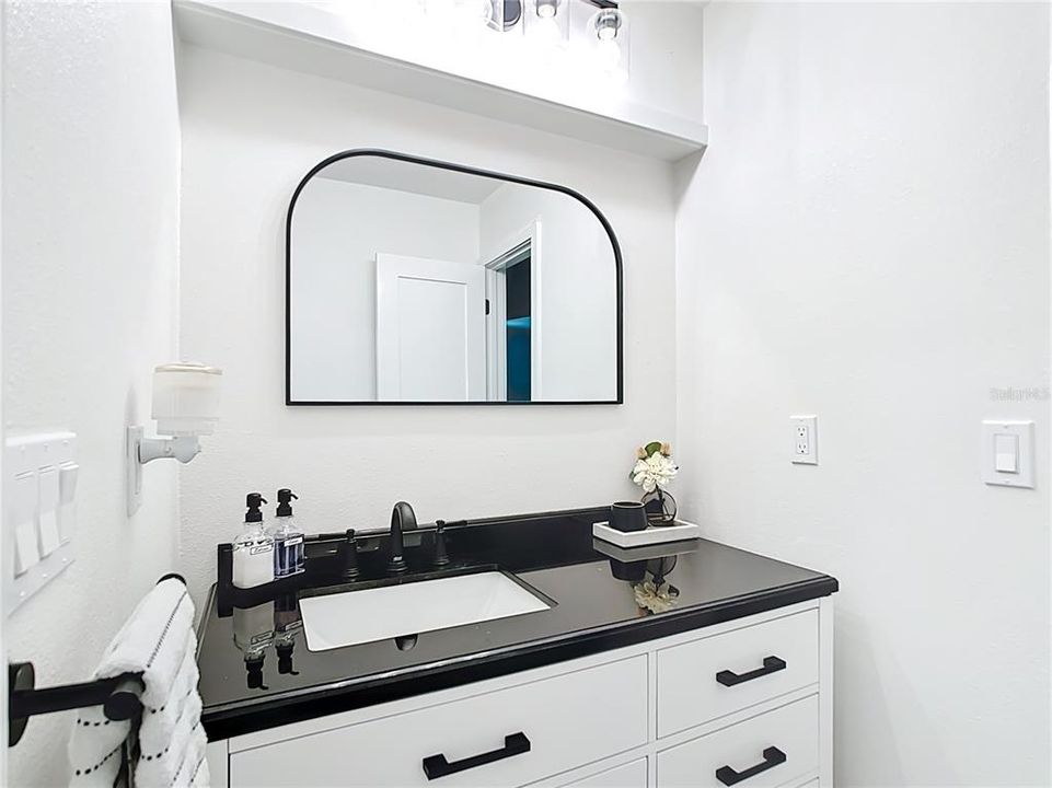 На продажу: $429,000 (3 спален, 2 ванн, 1608 Квадратных фут)