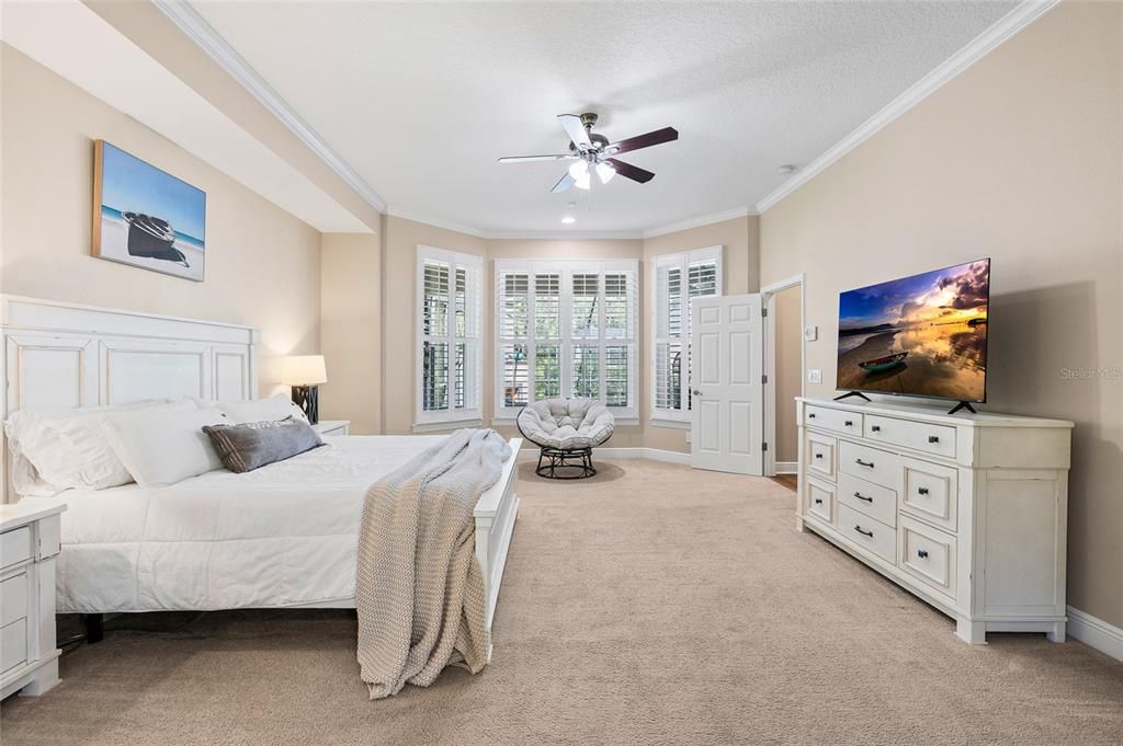 Active With Contract: $1,050,000 (4 beds, 4 baths, 4266 Square Feet)