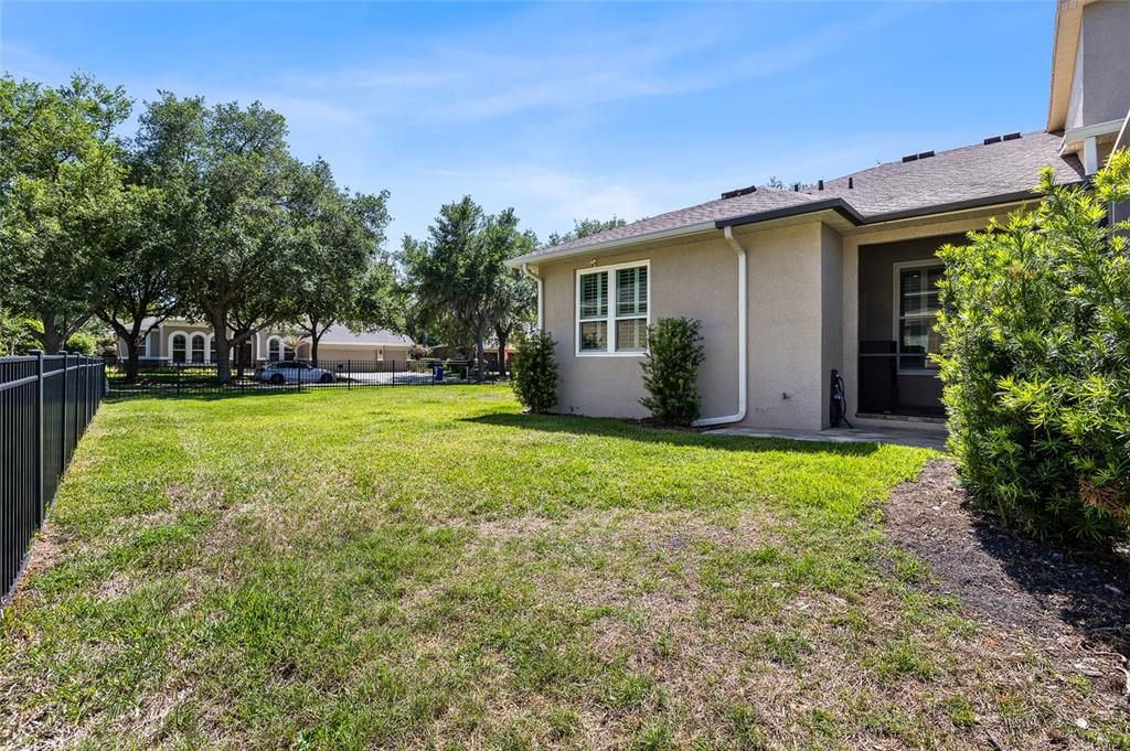 Active With Contract: $1,050,000 (4 beds, 4 baths, 4266 Square Feet)
