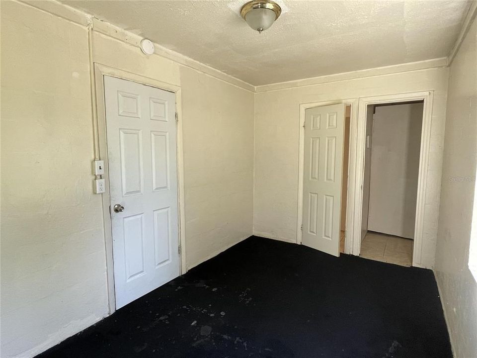 В аренду: $600 (1 спален, 1 ванн, 425 Квадратных фут)