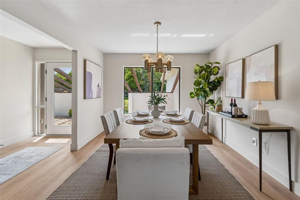Activo con contrato: $765,000 (4 camas, 2 baños, 2228 Pies cuadrados)