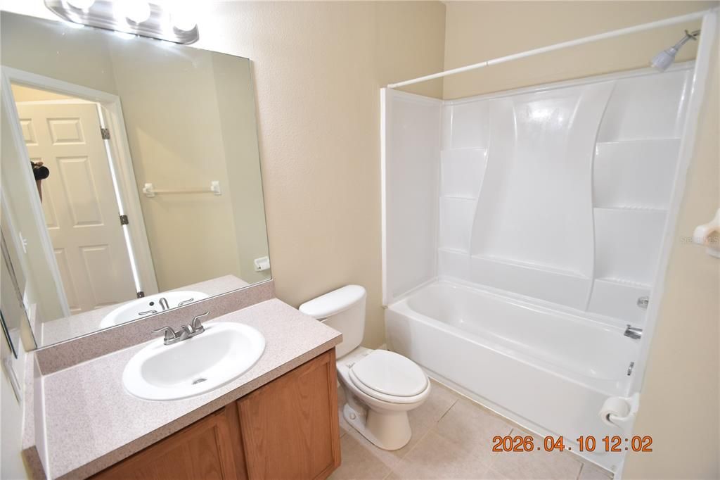 Activo con contrato: $1,595 (3 camas, 2 baños, 1151 Pies cuadrados)