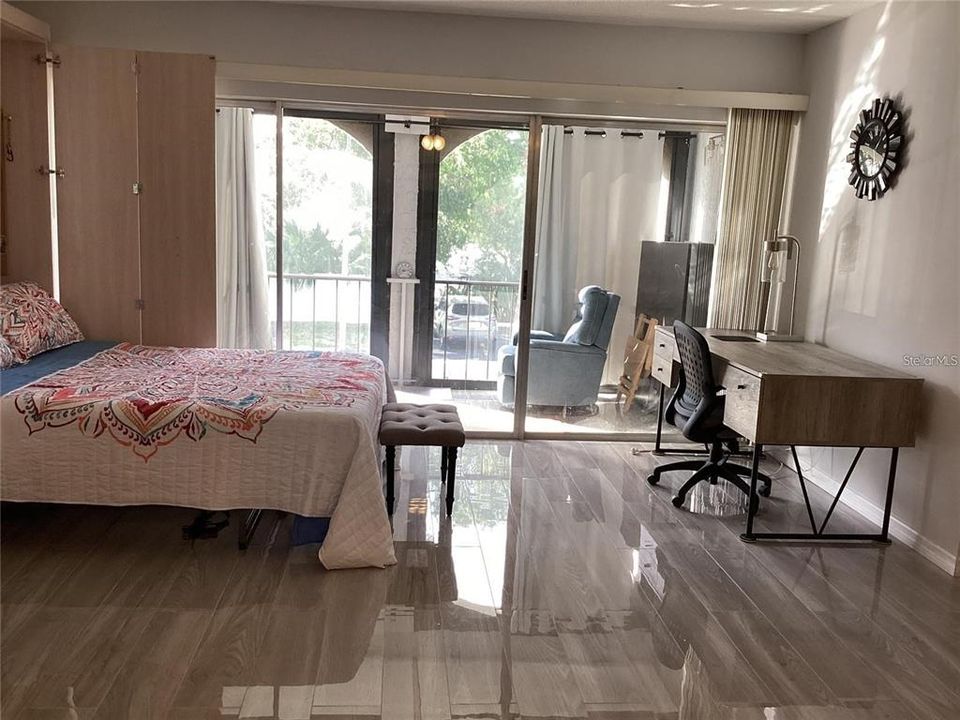 В аренду: $1,100 (0 спален, 1 ванн, 530 Квадратных фут)