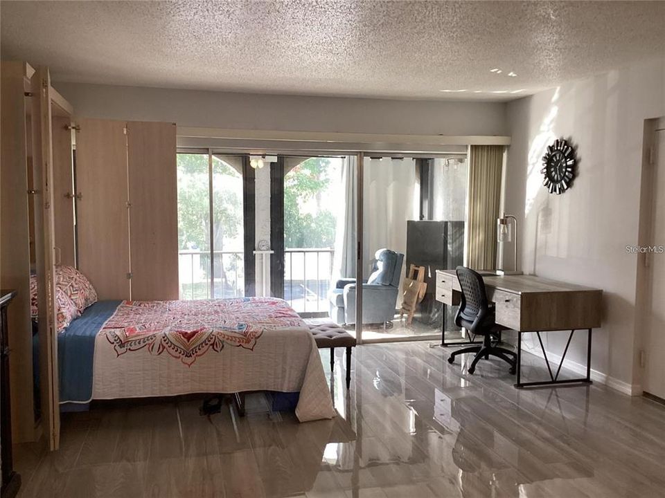 В аренду: $1,100 (0 спален, 1 ванн, 530 Квадратных фут)