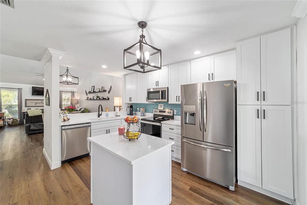 Active With Contract: $309,900 (2 beds, 2 baths, 1507 Square Feet)