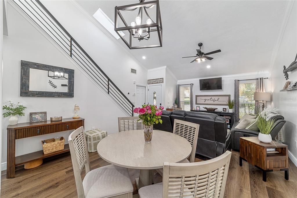 Active With Contract: $309,900 (2 beds, 2 baths, 1507 Square Feet)