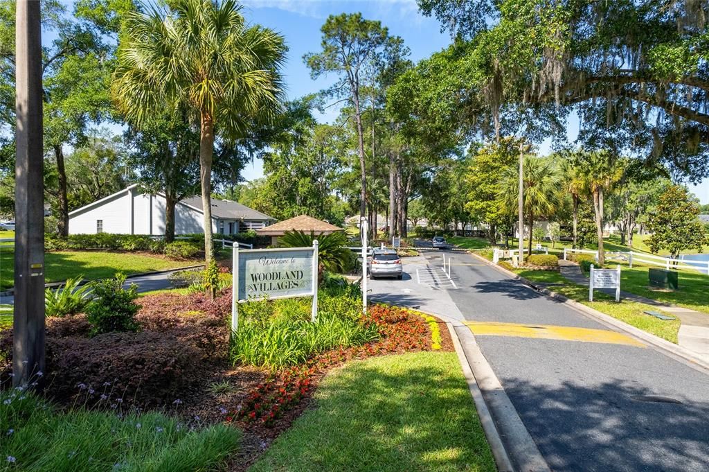 Active With Contract: $309,900 (2 beds, 2 baths, 1507 Square Feet)