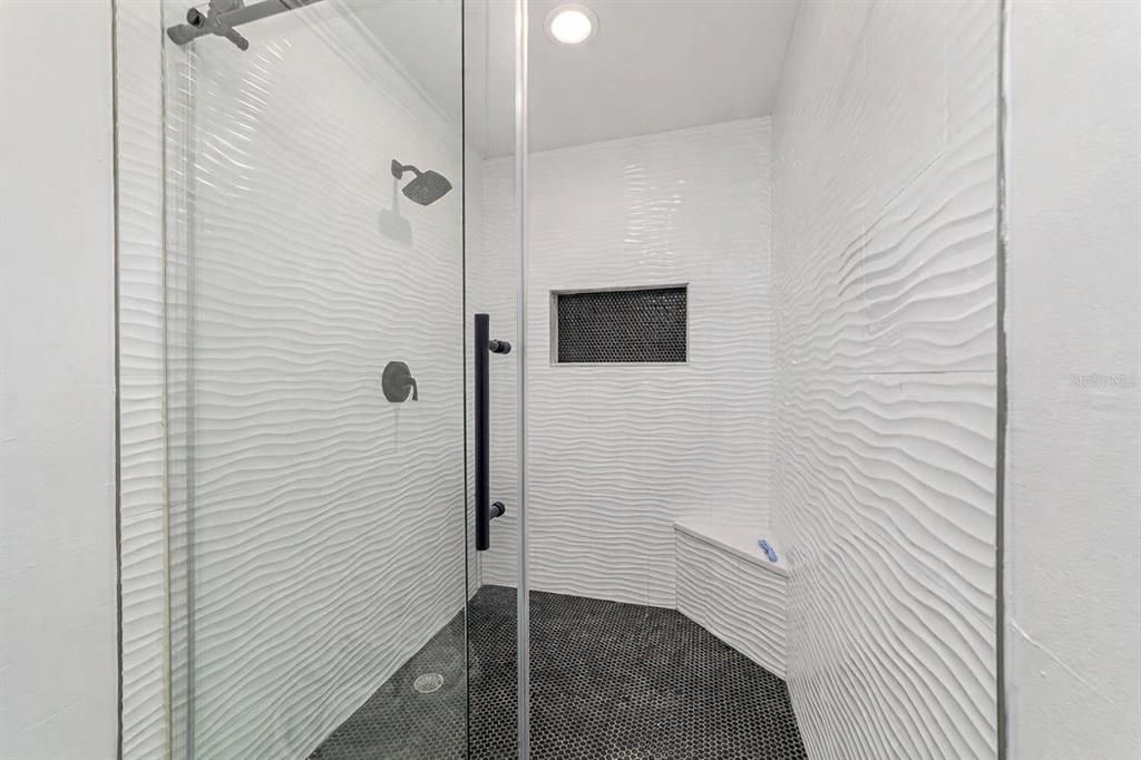 Active With Contract: $309,900 (2 beds, 2 baths, 1507 Square Feet)