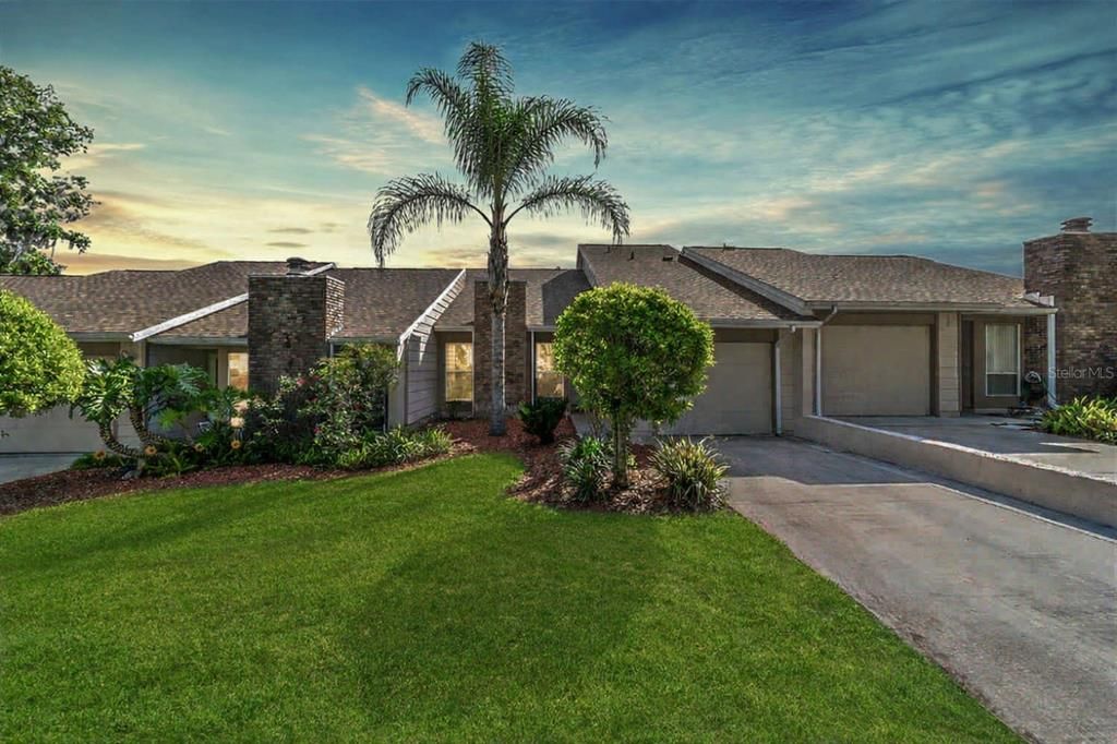 Active With Contract: $309,900 (2 beds, 2 baths, 1507 Square Feet)