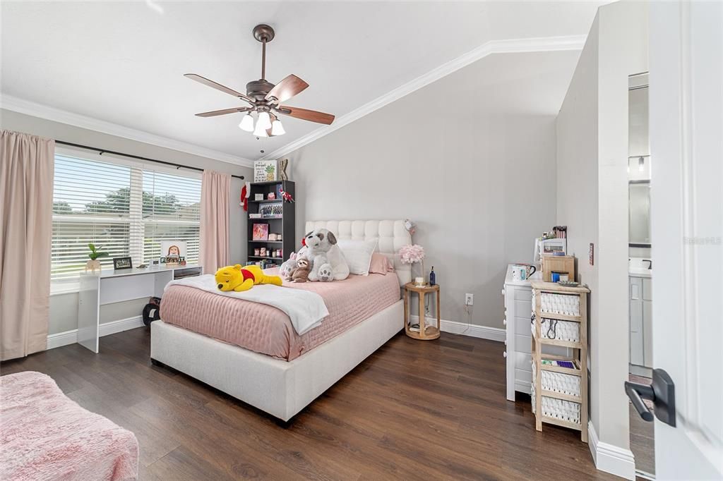 Active With Contract: $309,900 (2 beds, 2 baths, 1507 Square Feet)