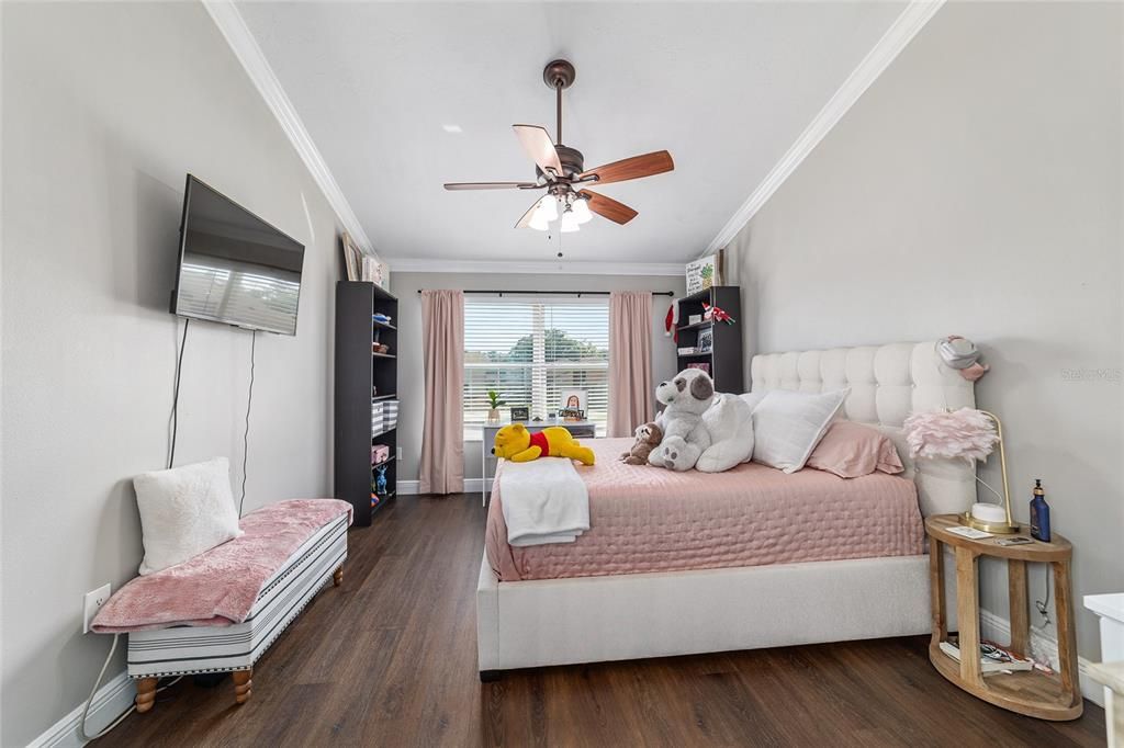 Active With Contract: $309,900 (2 beds, 2 baths, 1507 Square Feet)