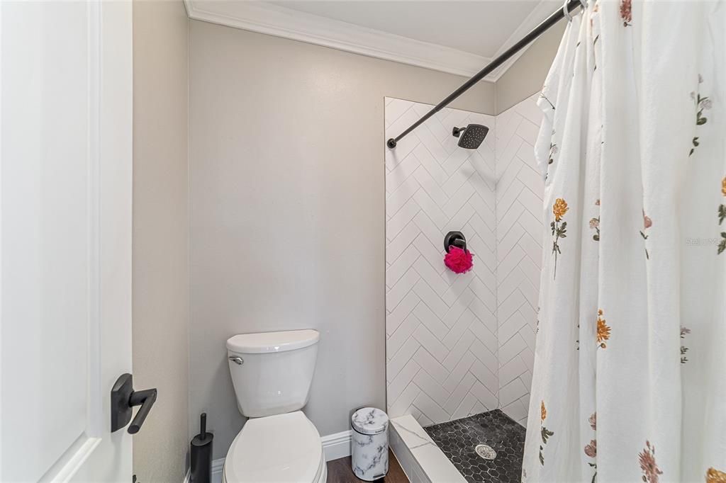 Active With Contract: $309,900 (2 beds, 2 baths, 1507 Square Feet)
