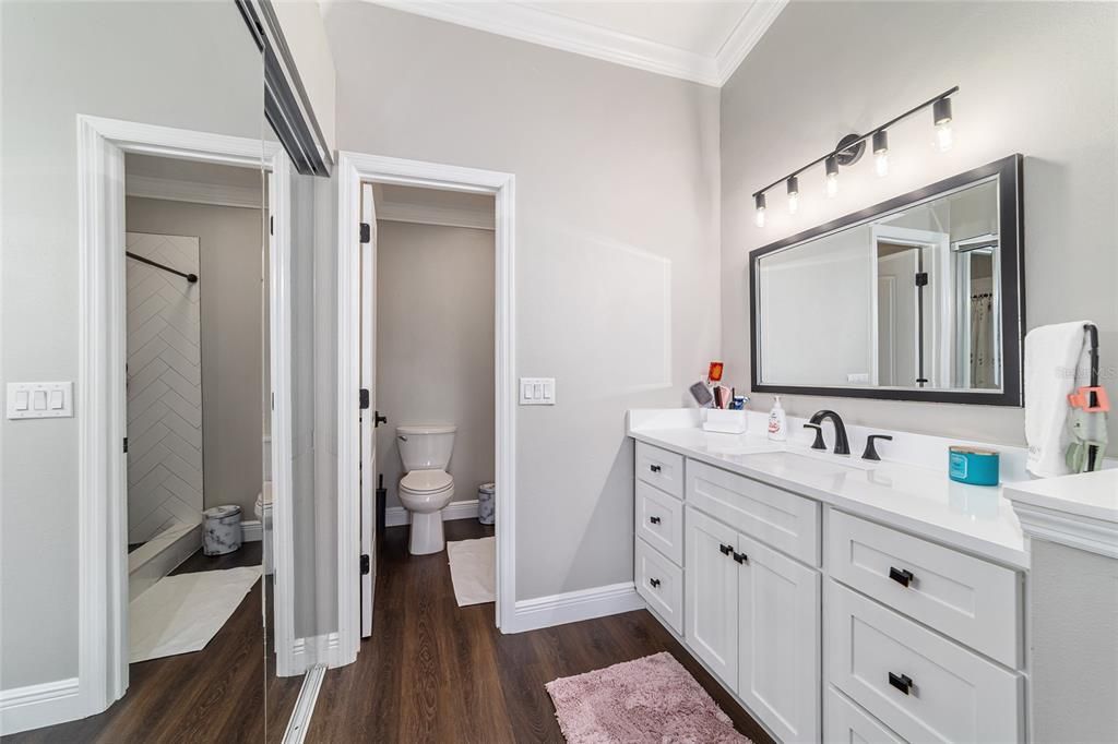Active With Contract: $309,900 (2 beds, 2 baths, 1507 Square Feet)