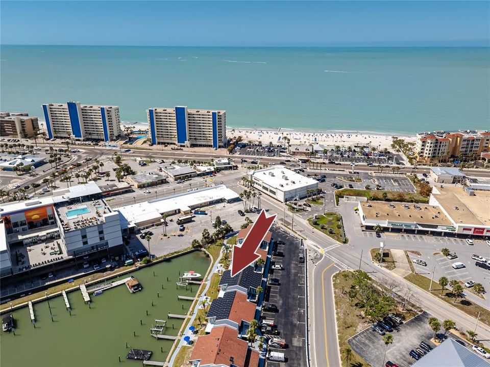 For Sale: $355,000 (1 beds, 1 baths, 430 Square Feet)