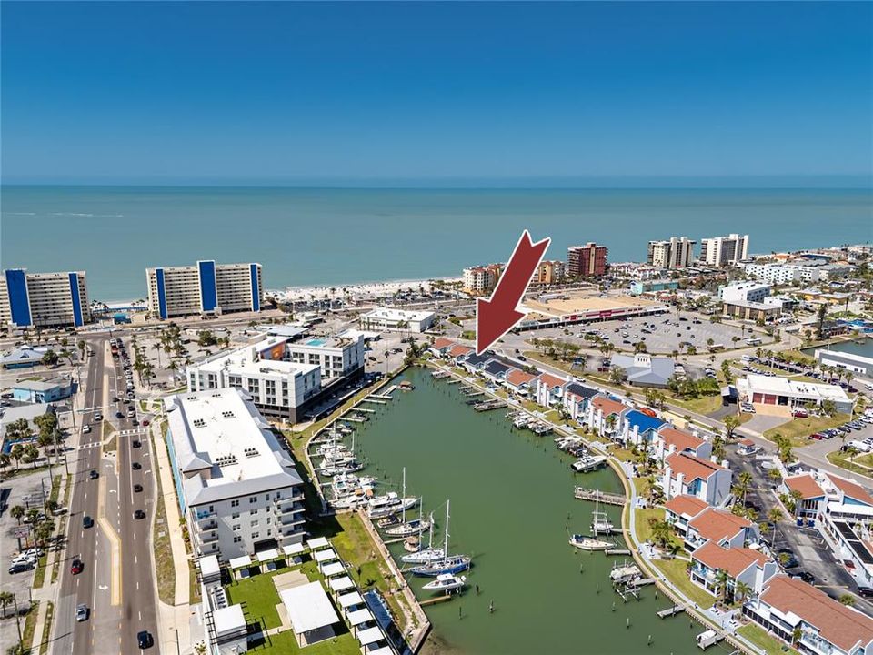 For Sale: $355,000 (1 beds, 1 baths, 430 Square Feet)