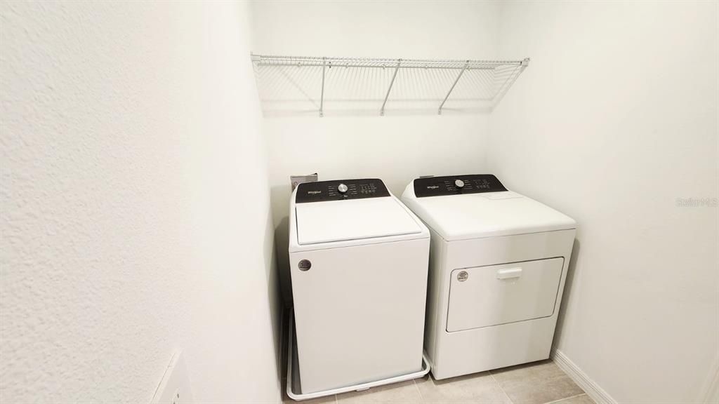 En Renta: $2,850 (4 camas, 3 baños, 2634 Pies cuadrados)