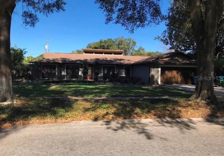 Recently Sold: $1,100,000 (5 beds, 2 baths, 3019 Square Feet)
