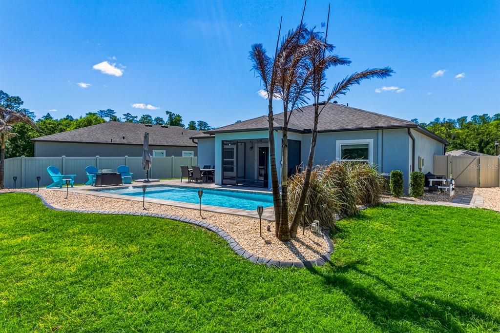 Activo con contrato: $386,000 (3 camas, 2 baños, 1508 Pies cuadrados)
