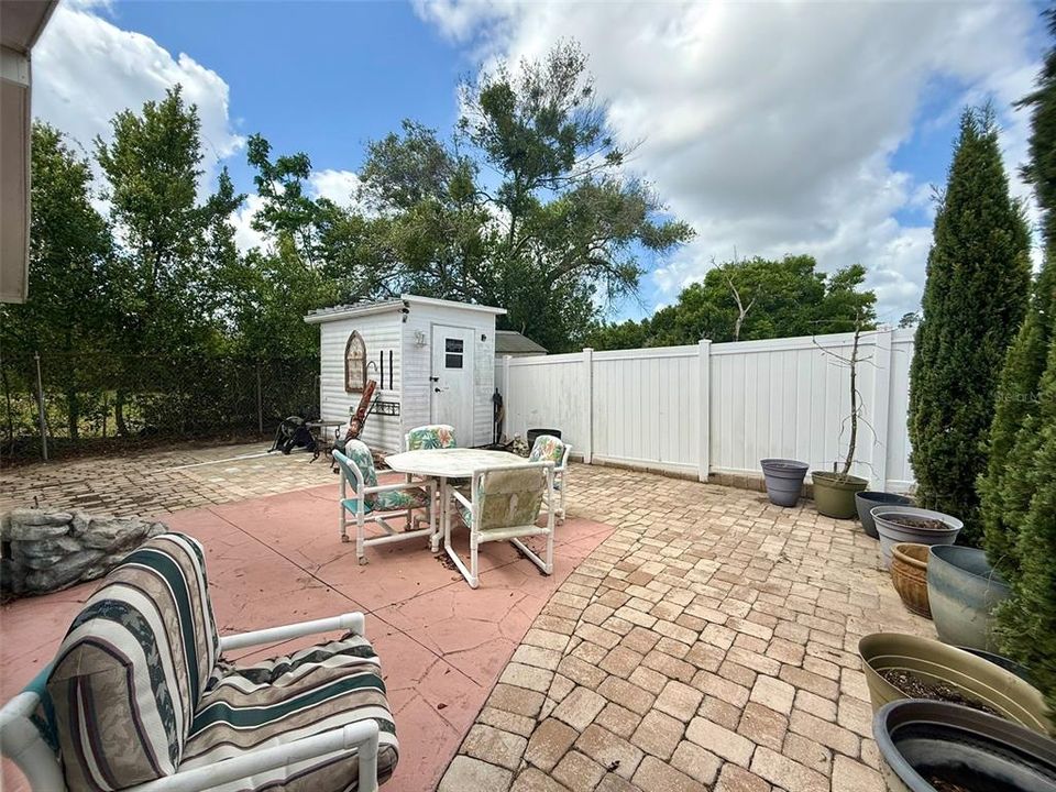For Sale: $160,000 (2 beds, 1 baths, 408 Square Feet)