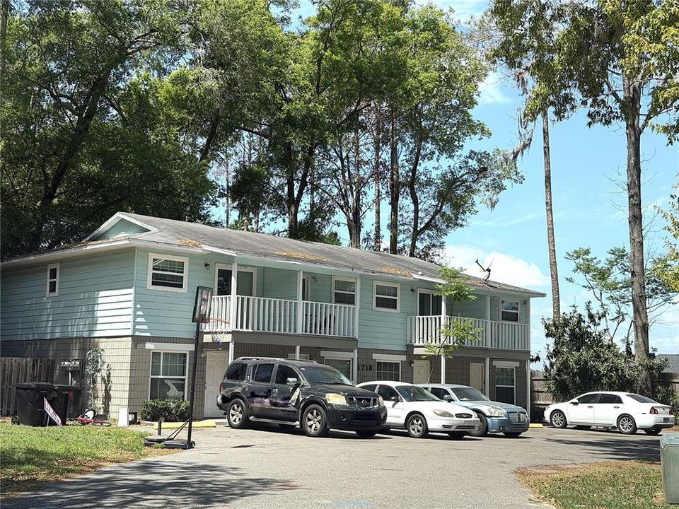 For Sale: $595,000 (8 beds, 0 baths, 3720 Square Feet)