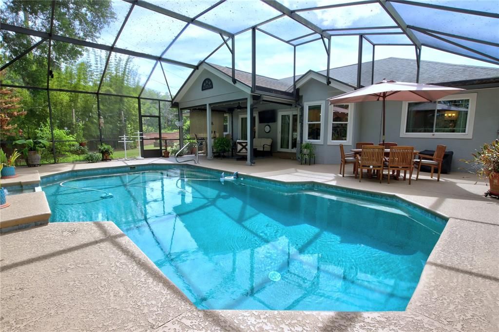 Active With Contract: $563,000 (4 beds, 2 baths, 2022 Square Feet)