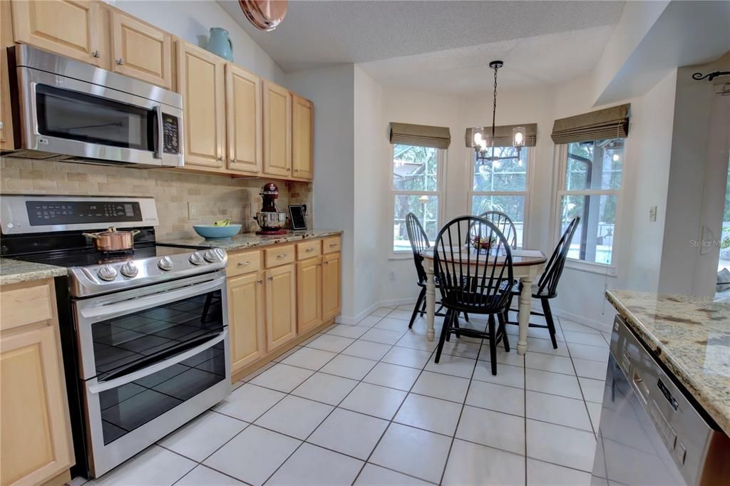 Active With Contract: $563,000 (4 beds, 2 baths, 2022 Square Feet)