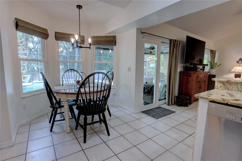Active With Contract: $563,000 (4 beds, 2 baths, 2022 Square Feet)
