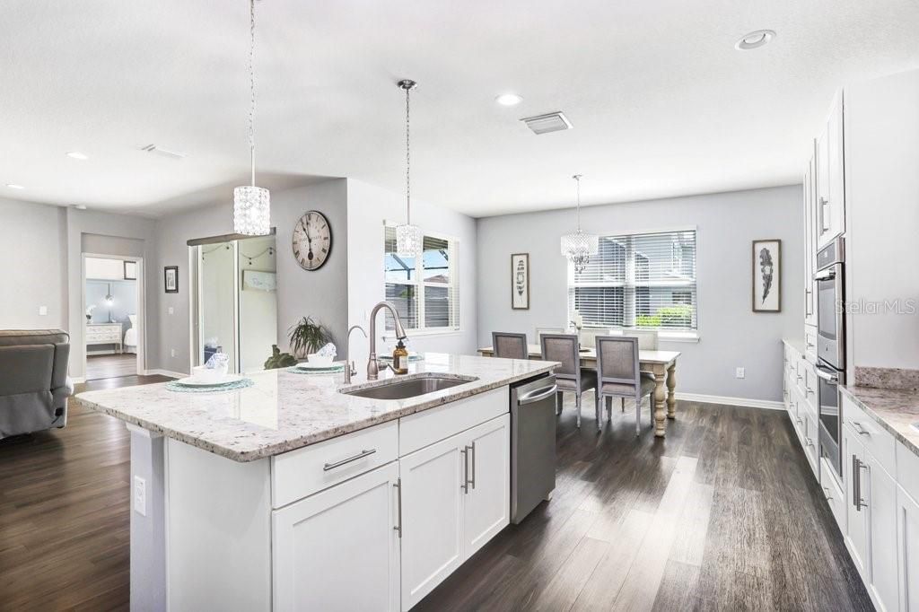 Active With Contract: $650,000 (4 beds, 3 baths, 2568 Square Feet)