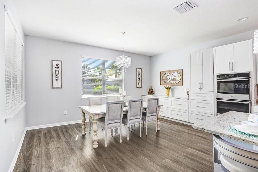 Active With Contract: $650,000 (4 beds, 3 baths, 2568 Square Feet)