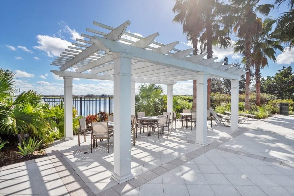 Active With Contract: $650,000 (4 beds, 3 baths, 2568 Square Feet)
