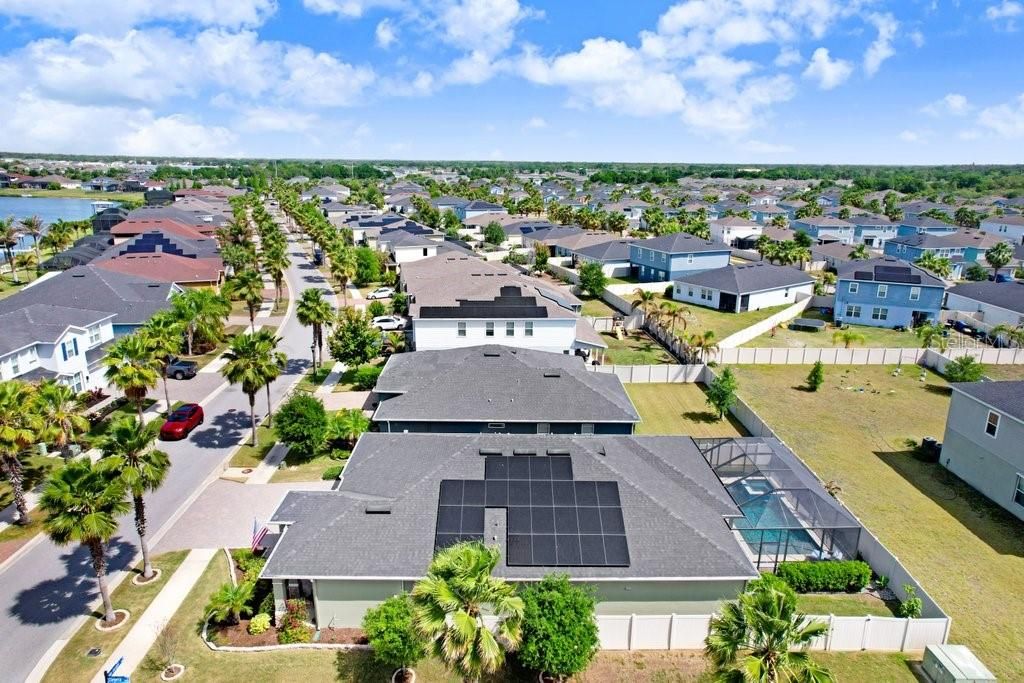 Active With Contract: $650,000 (4 beds, 3 baths, 2568 Square Feet)