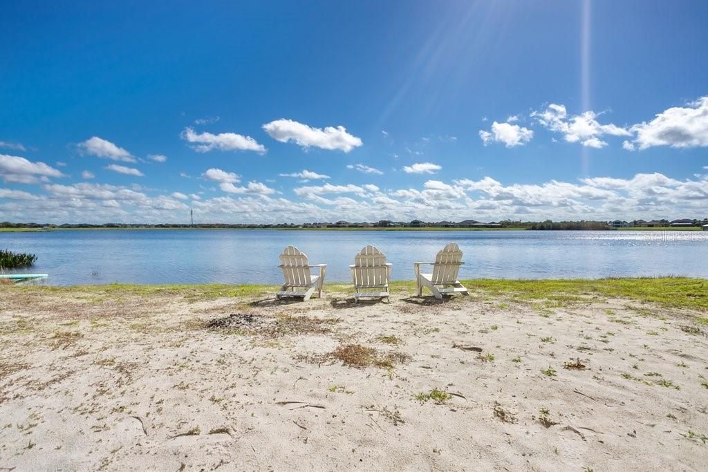 Active With Contract: $650,000 (4 beds, 3 baths, 2568 Square Feet)
