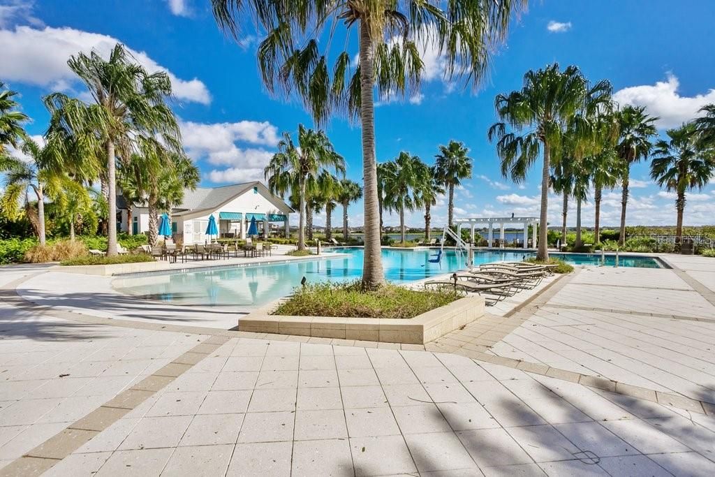 Active With Contract: $650,000 (4 beds, 3 baths, 2568 Square Feet)