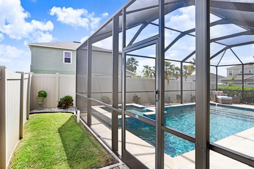 Active With Contract: $650,000 (4 beds, 3 baths, 2568 Square Feet)