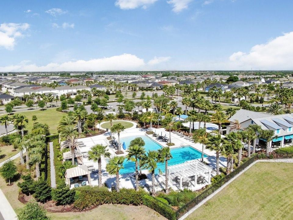 Active With Contract: $650,000 (4 beds, 3 baths, 2568 Square Feet)
