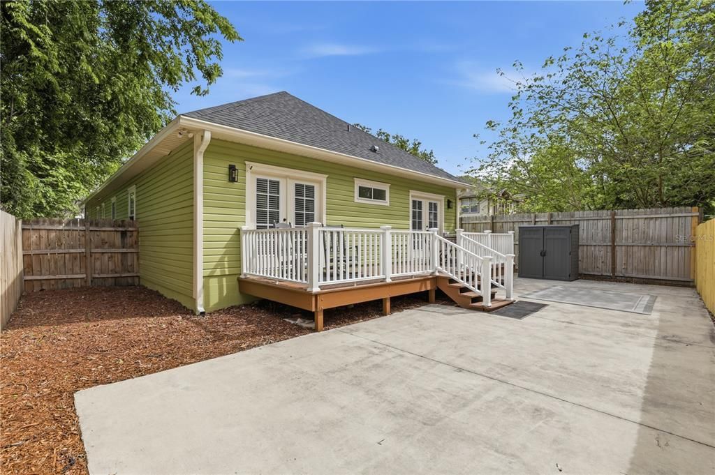 Active With Contract: $600,000 (4 beds, 3 baths, 1800 Square Feet)