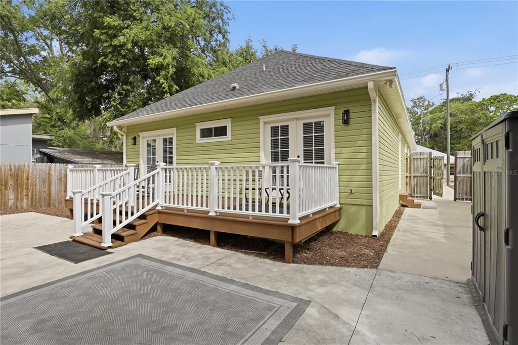 Active With Contract: $600,000 (4 beds, 3 baths, 1800 Square Feet)