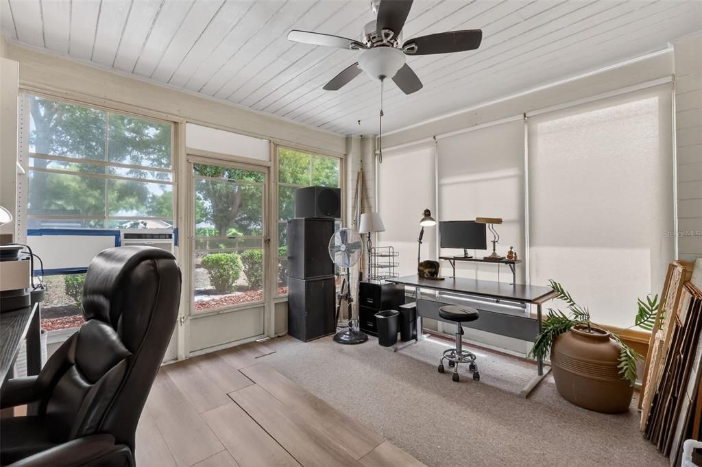 For Sale: $299,000 (3 beds, 2 baths, 1596 Square Feet)