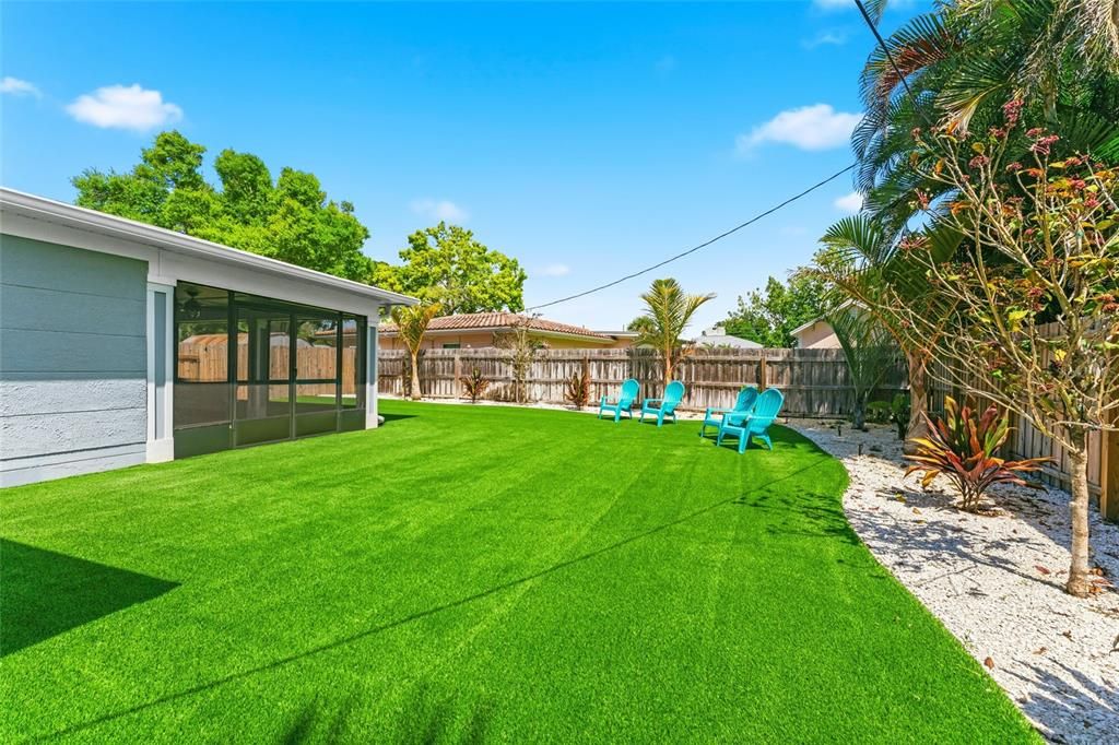 Active With Contract: $749,900 (3 beds, 2 baths, 2227 Square Feet)