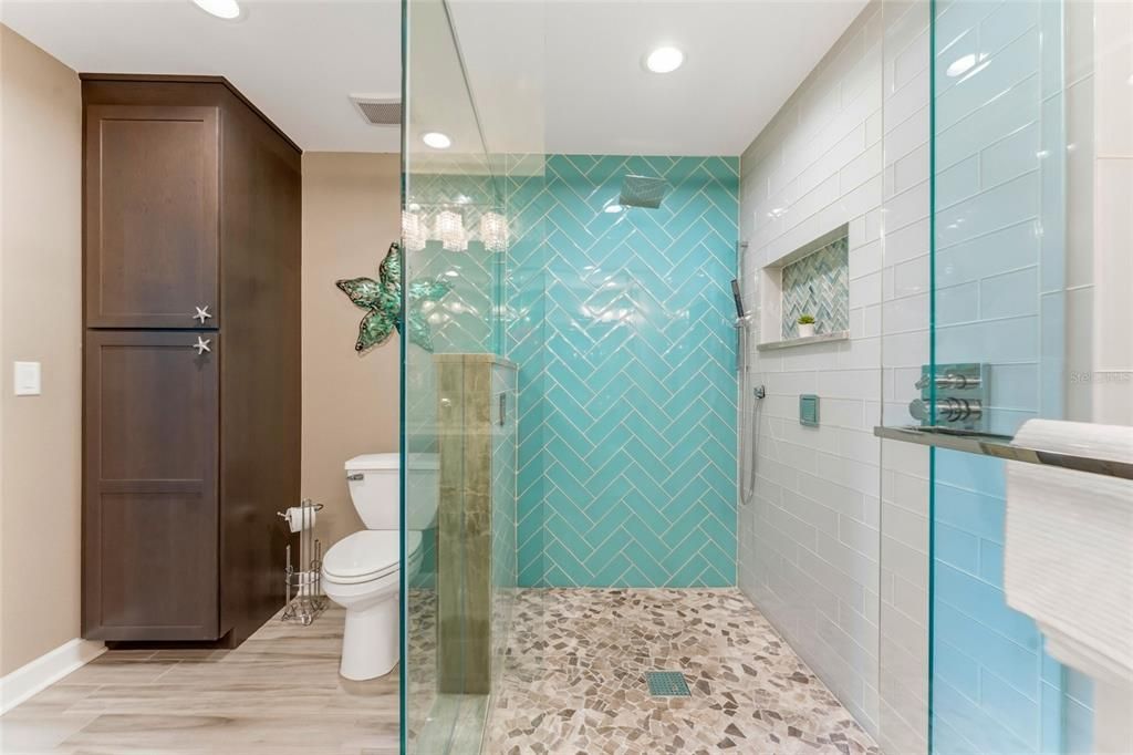Active With Contract: $749,900 (3 beds, 2 baths, 2227 Square Feet)