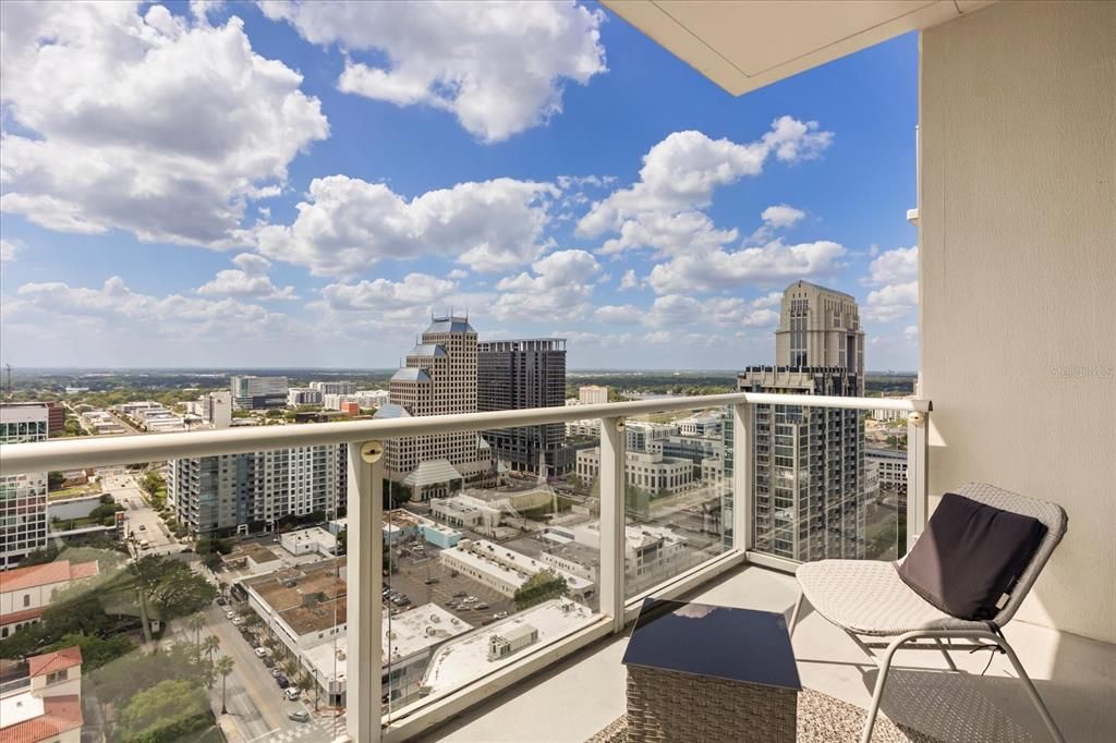 Active With Contract: $474,900 (2 beds, 2 baths, 1268 Square Feet)