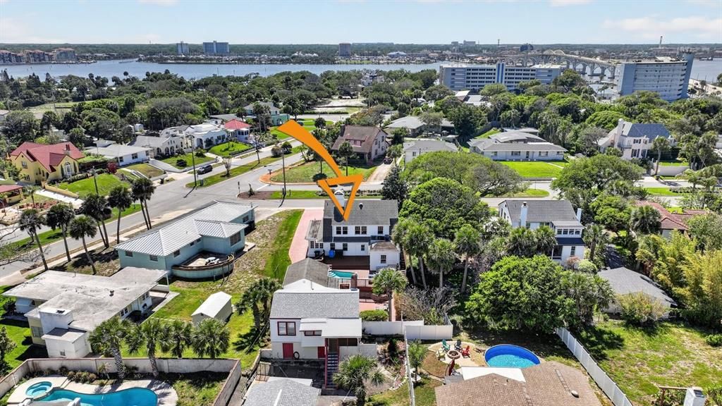 For Sale: $649,000 (6 beds, 4 baths, 3116 Square Feet)