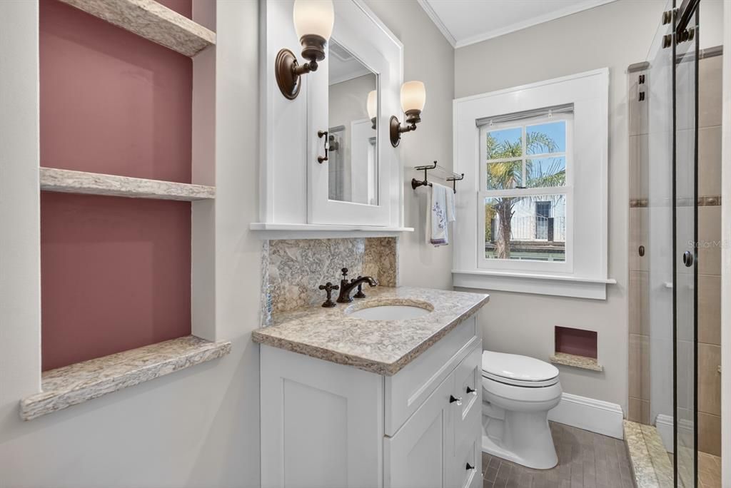 For Sale: $649,000 (6 beds, 4 baths, 3116 Square Feet)
