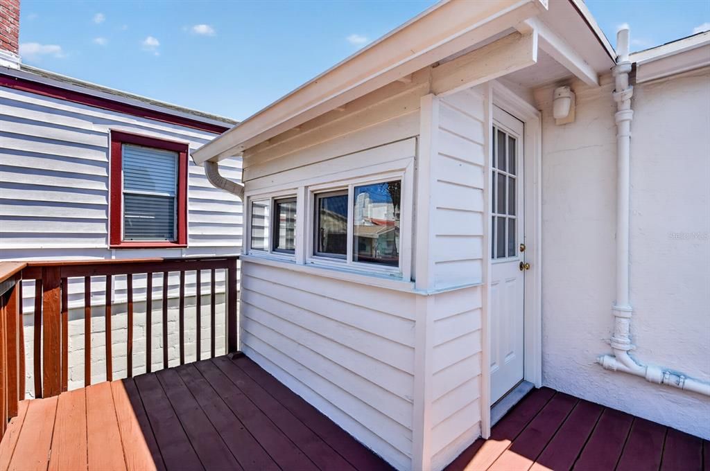 For Sale: $649,000 (6 beds, 4 baths, 3116 Square Feet)