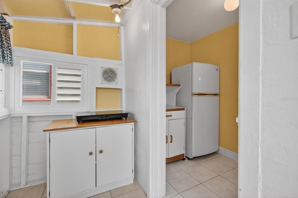 For Sale: $649,000 (6 beds, 4 baths, 3116 Square Feet)