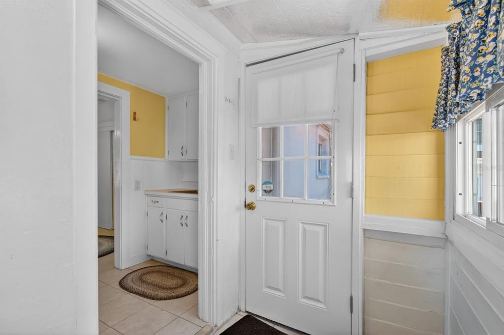 For Sale: $649,000 (6 beds, 4 baths, 3116 Square Feet)