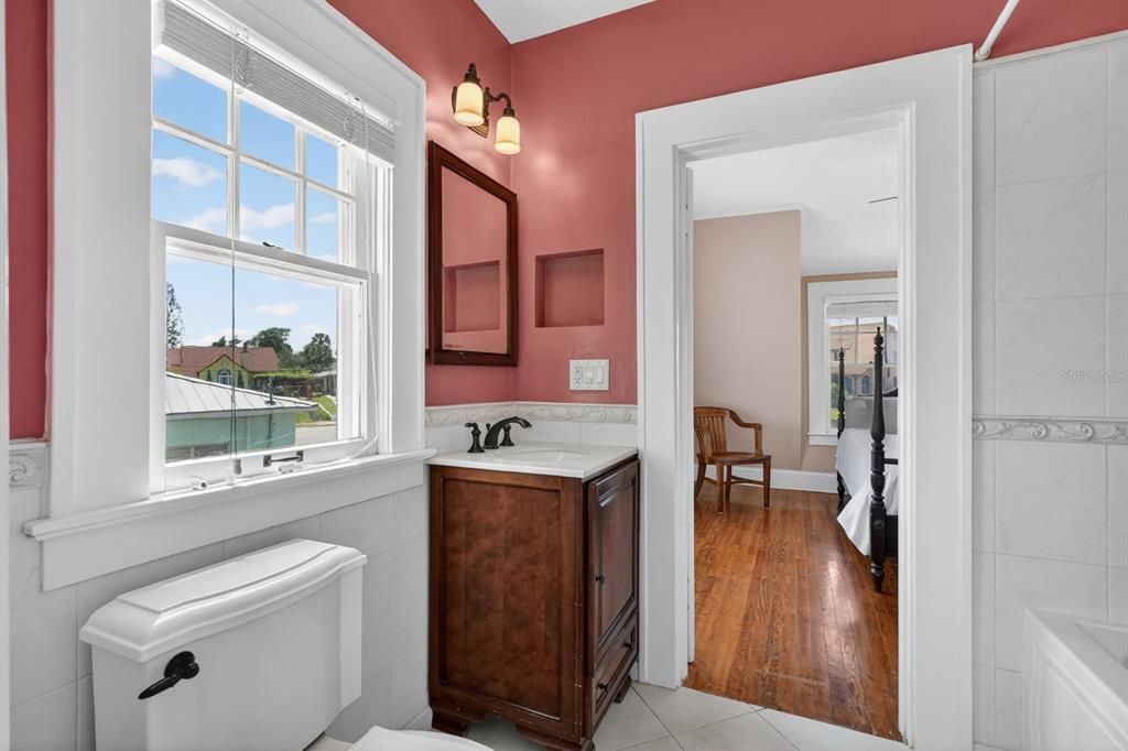 For Sale: $649,000 (6 beds, 4 baths, 3116 Square Feet)