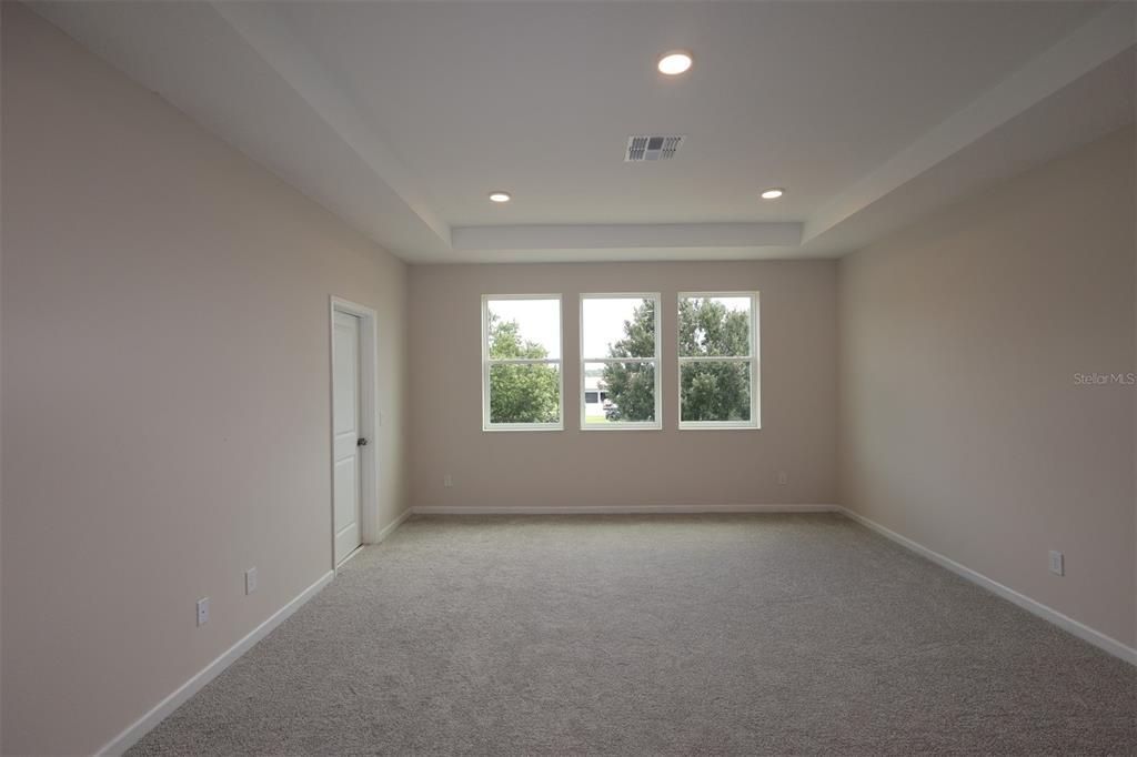 For Sale: $624,990 (5 beds, 5 baths, 3556 Square Feet)