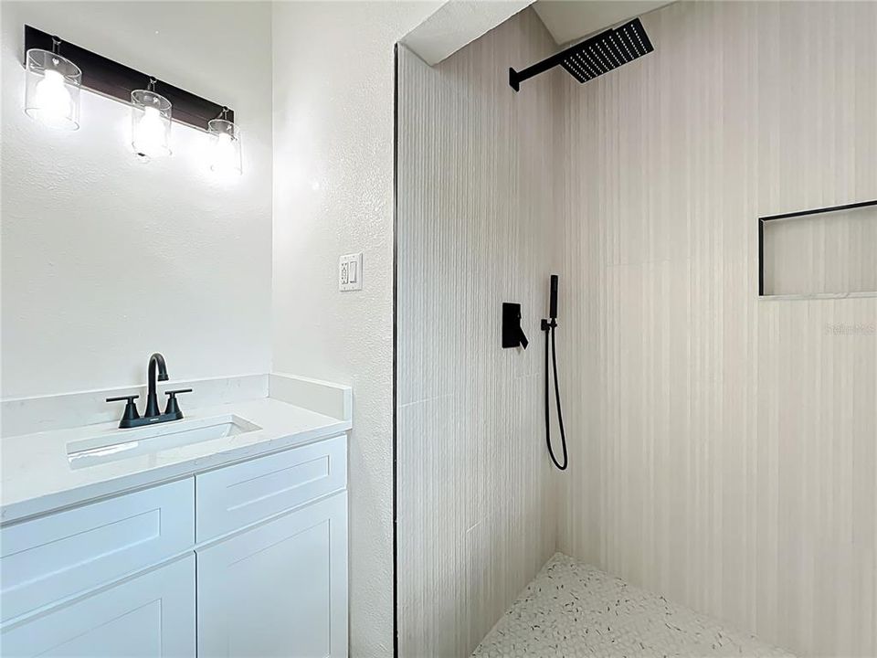 En Venta: $475,000 (3 camas, 2 baños, 1192 Pies cuadrados)