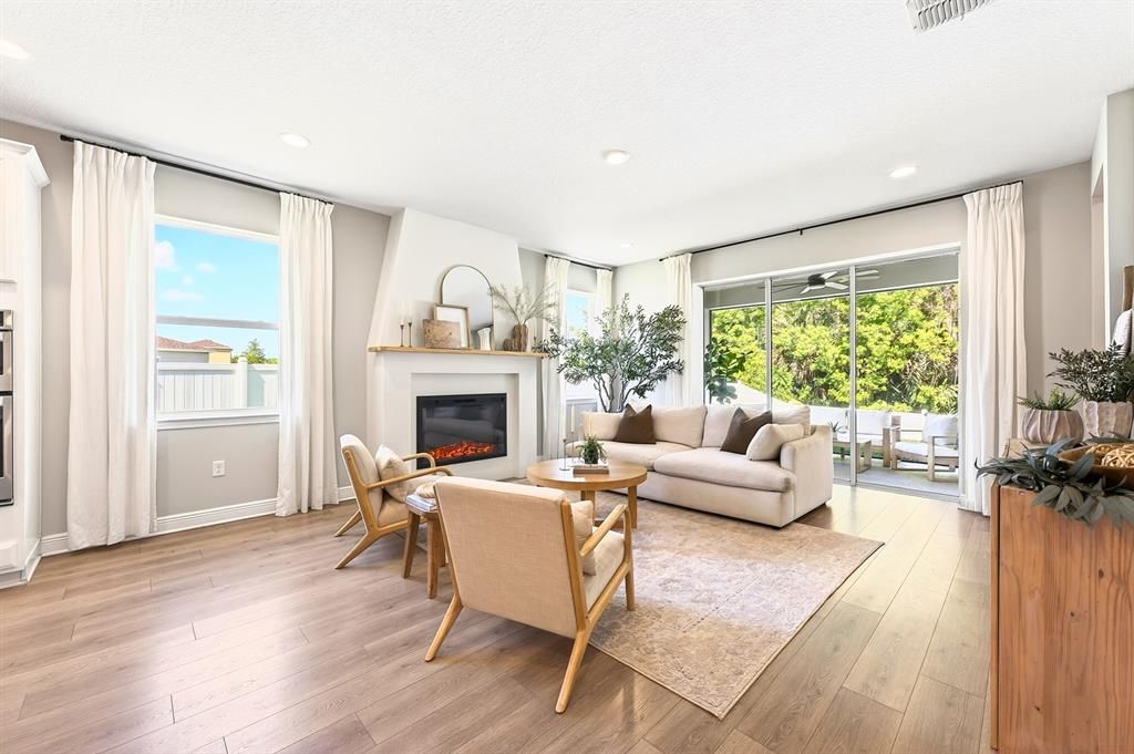 En Venta: $569,000 (5 camas, 3 baños, 3191 Pies cuadrados)